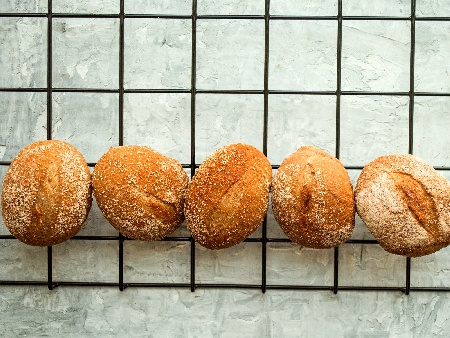 Безглутенови хлебчета с елда, ленено семе, кашу и сусам (с бакпулвер, без мая) - снимка на рецептата